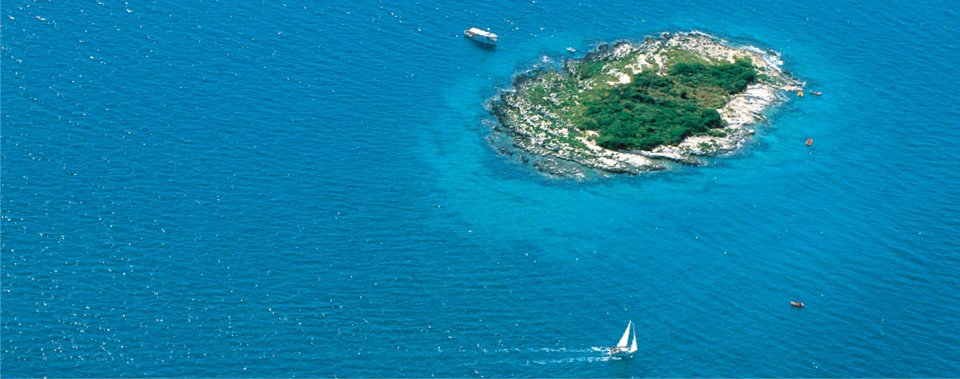 Always one more place to explore. One of Little Sisters islands.